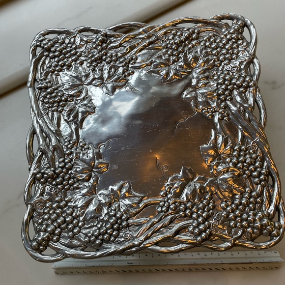 Arthur Court Grapes Aluminum Cake Stand - Picture 3 of 8